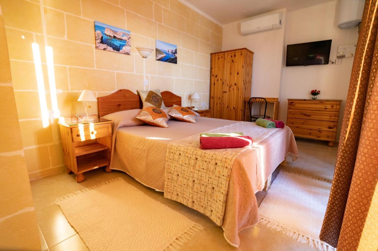 Sunset Seaview Apartments มาร์ซาลฟอร์น ภายนอก รูปภาพ